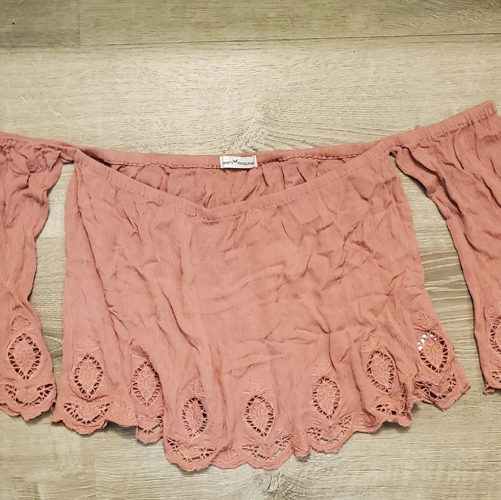 Dainty hooligan Off shoulder long sleeve top